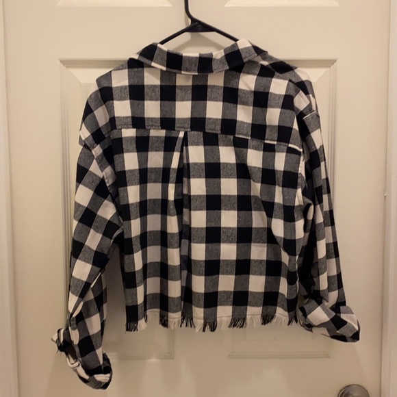 Fashion Nova Black and White Plaid Crop Top L - Picture 4 of 5